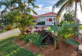 One Seven Solberg has Balcony rooms