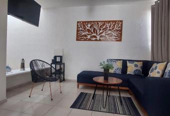 Casa en Puesta del Sol/Excelente Ubicaci  n/2 Hab/Wifi/Netflix/Super comoda has Balcony rooms