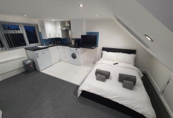 Blandford Waye, Hayes allows 18 year olds to book a room