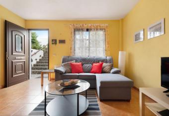 Apartamento las Vi  as 1 has Balcony rooms