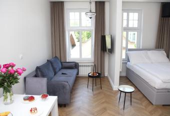Apartamenty al Mare Sopot allows 18 year olds to book a room