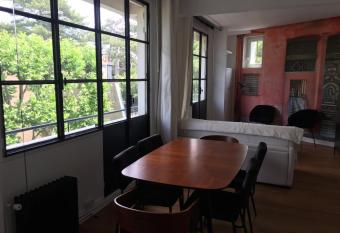 Num  ro 5 has Balcony rooms