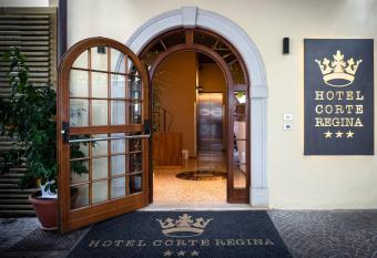 Hotel Corte Regina has Balcony rooms