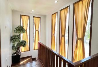 Villa 3 bedroom Umah Kita D Jimbaran has Balcony rooms