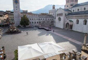 Scrigno del Duomo has Balcony rooms