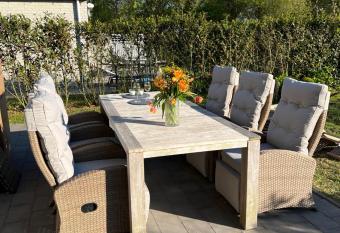 Strandvilla Juliana has Balcony rooms