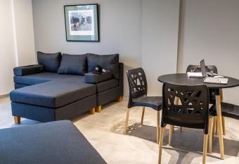 Midhouse Smart Flat has Balcony rooms