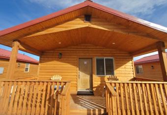 Log Cottages at Bryce Canyon #2 has Balcony rooms