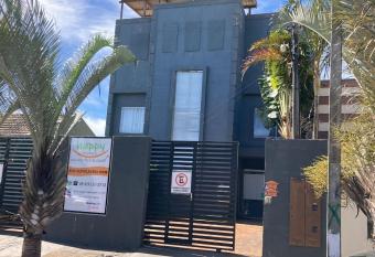 HAPPY HOSPEDAGENS has Balcony rooms