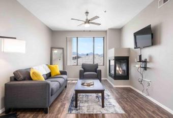 Modern 1BR Apt Located In The Heart of Scottsdale allows 18 year olds to book a room