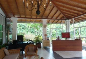 AMAA RIVER GARDEN has Balcony rooms