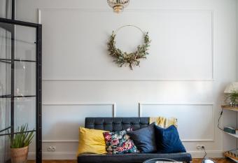 Libert   - premium apartment for two allows 18 year olds to book a room