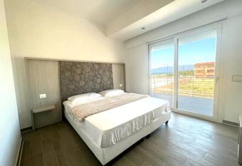 Paradise Island - Terrazza sul Mar Mediterraneo allows 18 year olds to book a room