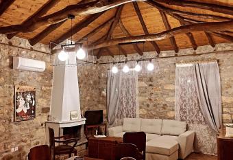                     - To Patriko Epidavros has Balcony rooms