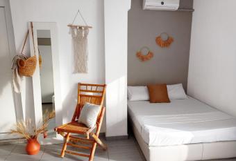 Villa Ilios has Balcony rooms