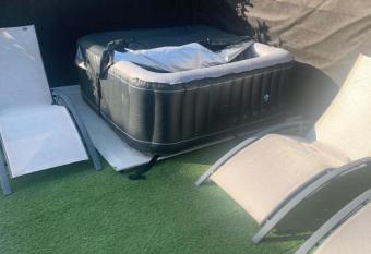 Maison de 8 persones has Balcony rooms