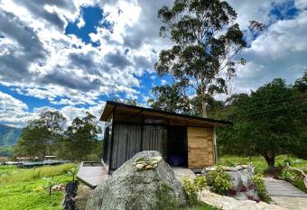 Santa Helena has Balcony rooms