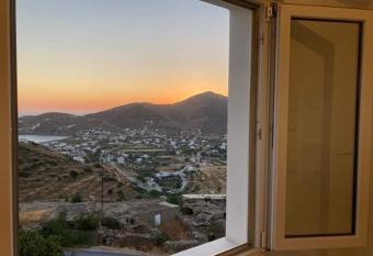 IosAgnanti has Balcony rooms