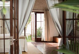 Cacao Boutique Hotel has Balcony rooms