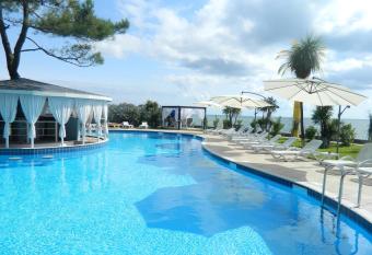 Andamati Beach Resort has Balcony rooms