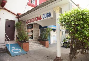 Residencial Turistico Cuba allows 18 year olds to book a room