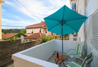 Apartment St Joseph s Dubrovnik has Balcony rooms