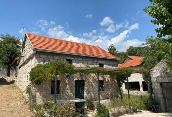 Holiday home Mislav has Balcony rooms