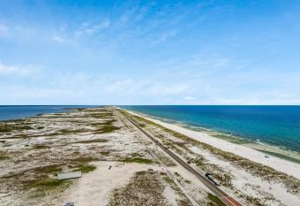 Reduced Rates! Portofino Tower 3-1808 Stunning National Seashore Views has rooms with a private hot tub