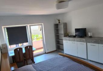 Ferienwohnung mit Balkon in Krumpendorf has Balcony rooms