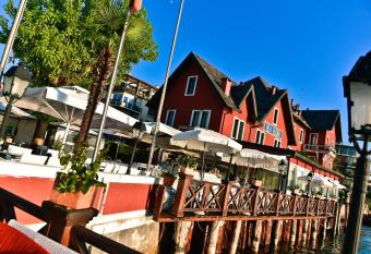 Hotel Villa Laguna has Balcony rooms