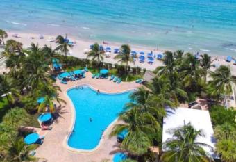 The Tides! On the beach, Sea view! has Balcony rooms