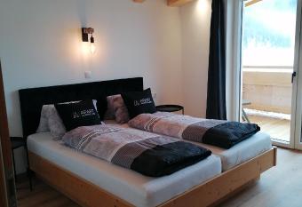 Apart Alpenflair has Balcony rooms