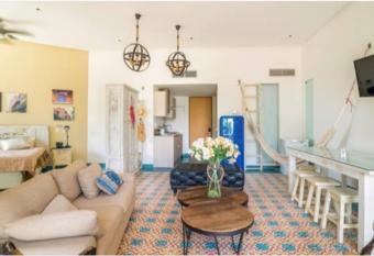 HERMOSO LOFT EN ED. IROTAMA, SANTA MARTA allows 18 year olds to book a room