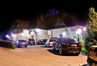 Hotel Zalesie has Balcony rooms