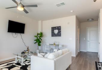 LUXURY PENTHOUSE STUDIO WITH CITY VIEW has Balcony rooms