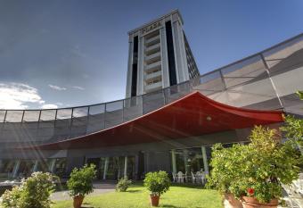 Panoramic Hotel Plaza has Balcony rooms