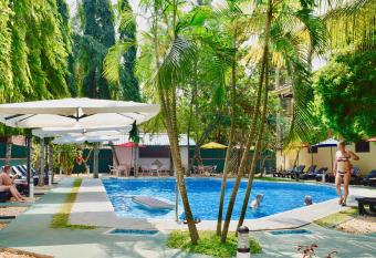 Rico Shadow Guest House & Restaurant has Balcony rooms