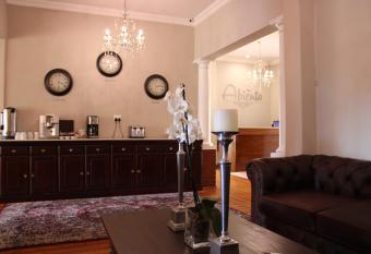 Abiento Guesthouse has Balcony rooms