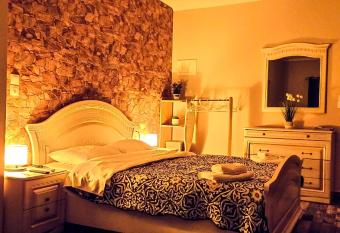 OIKIA KASTRAKI has Balcony rooms