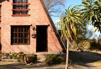 Lo de chave has Balcony rooms