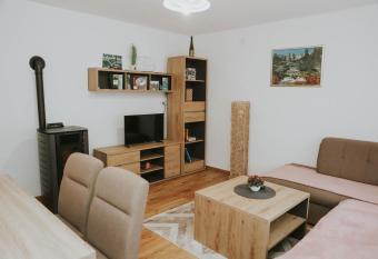 I&T apartman has Balcony rooms