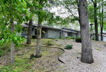 Trailside Vacation Home 30 has Balcony rooms