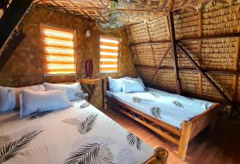 Calatagan s Bahay Kubo has Balcony rooms