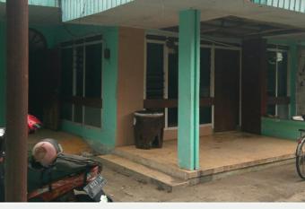 Ayu Bondowoso Tours allows 18 year olds to book a room