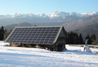 Bed and breakfast mountain family room Tubej with terase has Balcony rooms