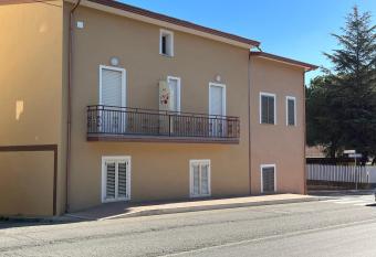 I Papaveri has Balcony rooms