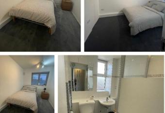 Bright Airy Double Room in the Heart of Foresthill allows 18 year olds to book a room