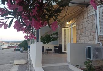 Apartman Vranac has Balcony rooms