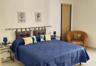 Alba Chiara has Balcony rooms