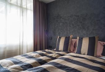 Hotel Lotus has Balcony rooms